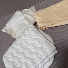【美品！】ベビー布団８点セット＋替えシーツの画像