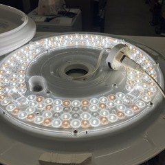 W2507-027 Panasonic LED照明器具 2016年製 HH-CB0833A 点灯確認済み リモコン付属 キズ 汚れありの画像