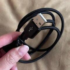 24V対応 ファストカー充電器 温度保護機能付き USBケーブル付属の画像