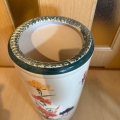 傘立て　陶器　花柄の画像