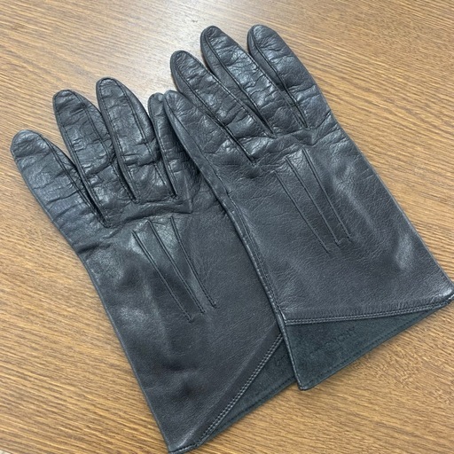 【国内配送】 GIVENCHY 美原店 レザー レディースファッション 手袋 小物
