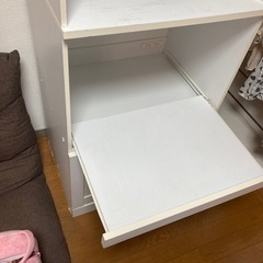食器棚の画像