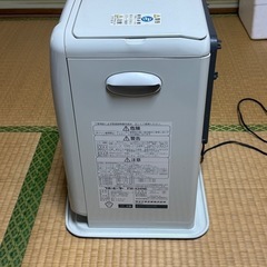 ダイニチ　ブルーヒーターとポリタンク2個のセットの画像