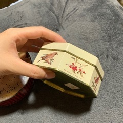 アンティーク　レトロ　缶　モロゾフ　メリーチョコレートの画像