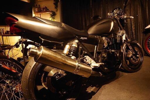 実働XJR400R最終型RH02J 宮崎県日向市室内保管一時抹消中 (KTM