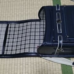 配達発送可能 ランドセル　濃紺色　防犯ブザー付きの画像