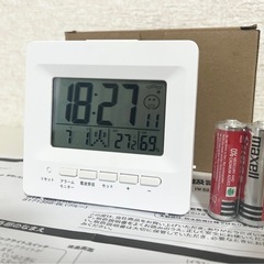 ニトリ 置き時計 電波、目覚まし