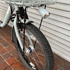中古自転車　ブリヂストン　BIKKE 20インチ 6段変速　オートライトの画像