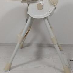 折り畳み式ベビーチェアの画像