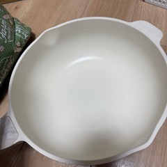 新しい鍋の画像
