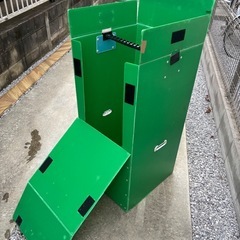 ハンガー箱の画像