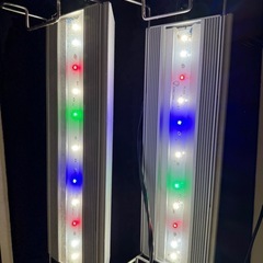 アクロ ＴＲＩＡＮＧＬＥ　ＬＥＤ　ＧＲＯＷ　３００　１０００ｌｍ　３０ｃｍ水槽　照明の画像