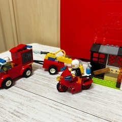 ☆廃盤品☆LEGO レゴジュニアシティ 10740 消防隊セット❁¨̮の画像