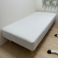 無印良品　足付きベッドの画像