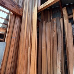 【板材・角材まだまだあります！】【格安】【現地カットOK】無垢材まとめ売り中！】の画像