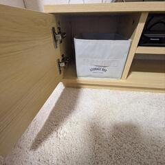 テレビボードの画像