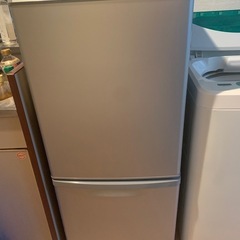 冷蔵庫　【引き取り決まりました】