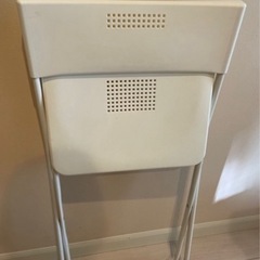 【7/5まで】【無料】椅子×2, ゴミ箱×2 もらっていただける方の画像