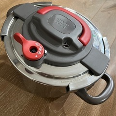  T-fal/ティファール 家庭用 圧力鍋 両手鍋 clipsoの画像