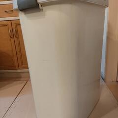 【受け渡し者決定】ゴミ箱　30L 2口の画像