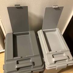 キャスター付きゴミ箱2個セットの画像