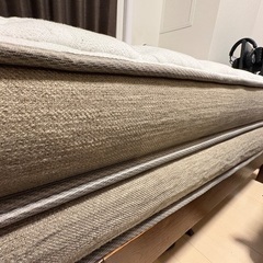 ベットとマットレスセットの画像