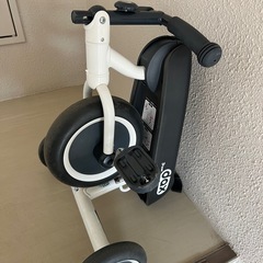 ストライダー（黒）　dバイク（三輪車）の画像