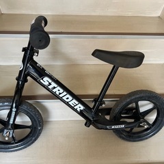 ストライダー（黒）　dバイク（三輪車）