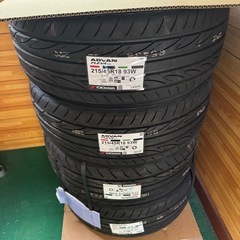 新品　215/45R18 ヨコハマ ADVAN FLEVA V701 4本の画像