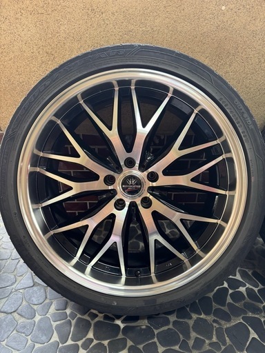 ⭐︎値下げしました⭐︎アルヴェル他　 245/40R20 ロクサーニ　 マルチフォケッタ　20インチ