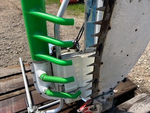 宮崎　落合 茶刈機　茶摘機　剪枝機 V8-1070 バリカン　刈ならし機 動画有 宮崎 落合 茶刈機 茶摘機 剪枝機 V8-1070 バリカン 刈なら