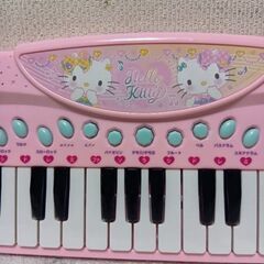 ハローキティ　電子ピアノの画像
