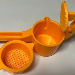 お手軽アイテム　ハンディージューサーの画像