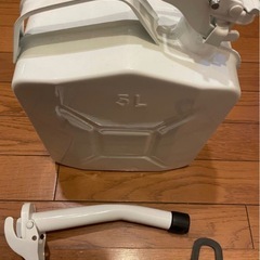 ジェリカン ジェリ缶 携行缶 給水タンク ペール缶 灯油缶 灯油タンク (ホワイト) 白 5L モトクロス オフロードバイク アウトドア 防災用品の画像