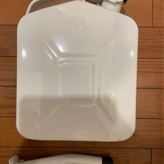 ジェリカン ジェリ缶 携行缶 給水タンク ペール缶 灯油缶 灯油...