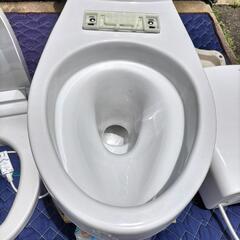 DOS06-T2◆TOTO ウォシュレット組み合わせ便器 ◆22年製◆トイレ◆ホワイト◆住宅設備◆モデルルーム展示品
の画像