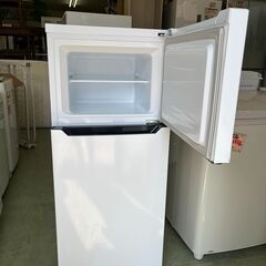 【リサイクルショップ ピカソ 小松原】🧊Hisense✨2ドア冷蔵庫 120L 直冷式／2018年製 HR-B1201✨清潔＆しっかり冷える✨★4694★の画像