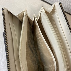 ケイトスペード　長財布　紺　白
の画像