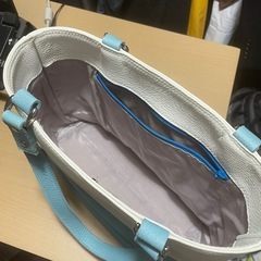 ハンドメイド 革製　ショルダーバッグ ホワイトの画像