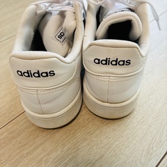 adidas スニーカー24.5cmの画像