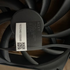 F120Q黒　白　12cmケースファン各2つ　計4つ　　の画像