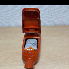 Makitaマキタ掃除機オレンジ色の画像
