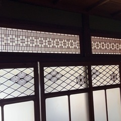 横幅96.5㎝　昭和初期木工細工のガラス引き戸　2枚〜１枚　建具の画像