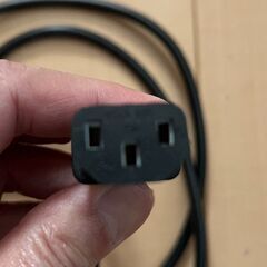 パソコンモニター用電源ケーブルの画像