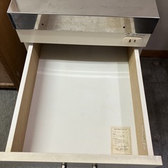 キャスター付き金属製天板 収納ボックス 上段引出し　下段扉の画像