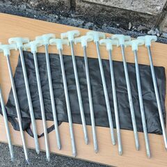【キャンプ・アウトドア】20cm蓄光ペグ13本セット袋付き On...