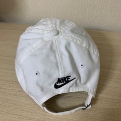 NIKE NIKE 白キャップ『JUST DO IT.』の画像