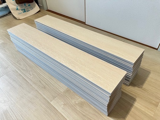 click euca(クリックeuca)　133  ライトオーク82枚 約7畳分 【フローリング材 フロアタイル 賃貸OK】