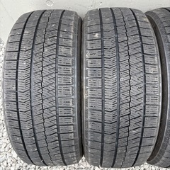 215/45/17冬VRX2の画像