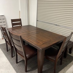 アメリカンダイニングテーブル&チェアの画像